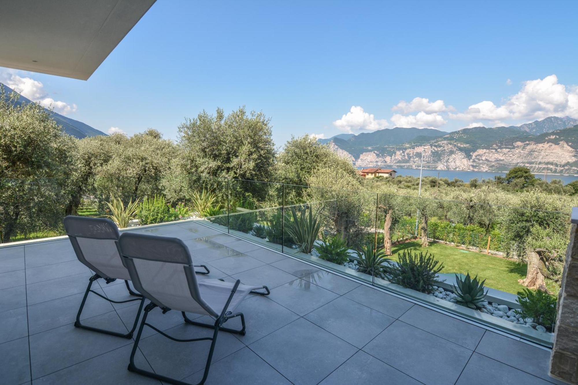 Olivo Luxury Apartments Malcesine Bagian luar foto
