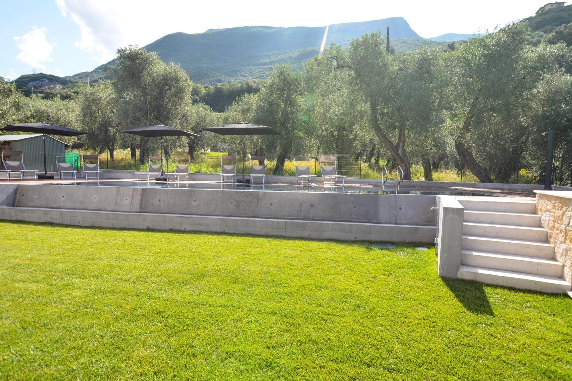 Olivo Luxury Apartments Malcesine Bagian luar foto